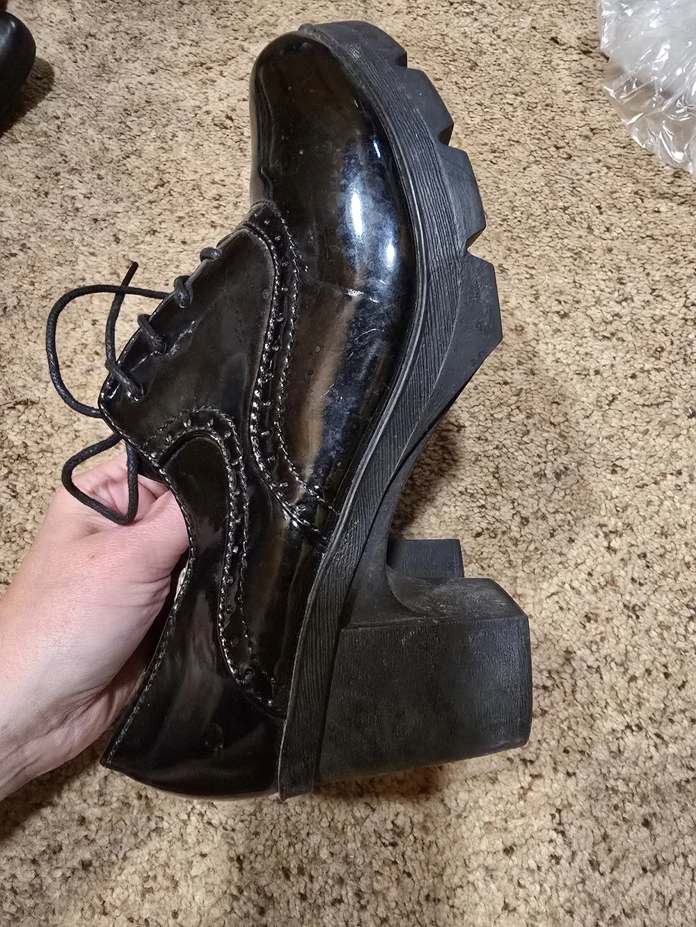 Black Patent Platform Lace-Up Oxfords 8.5 (40)